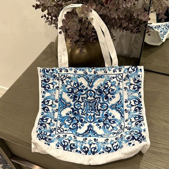 Dolce & Gabbana light blue - Picture 2 of 8